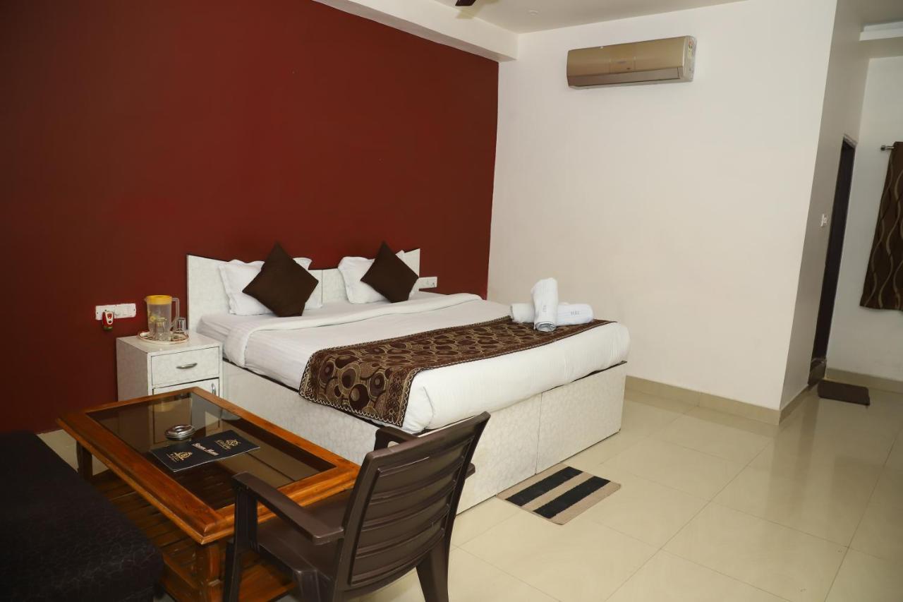 The Bagga Inn Jabalpur Exterior photo