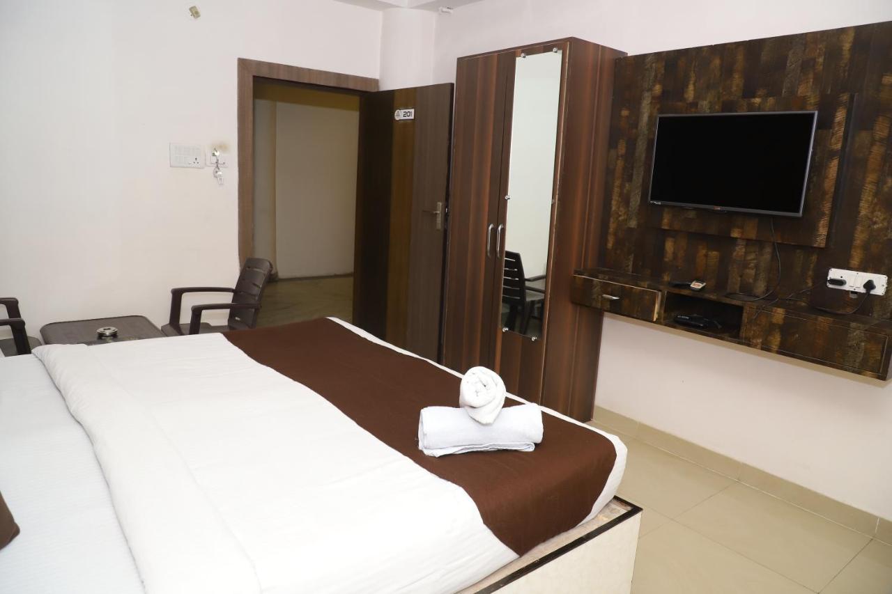 The Bagga Inn Jabalpur Exterior photo