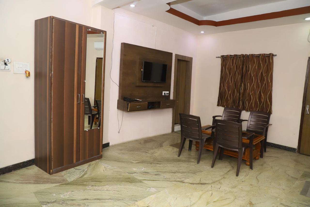 The Bagga Inn Jabalpur Exterior photo