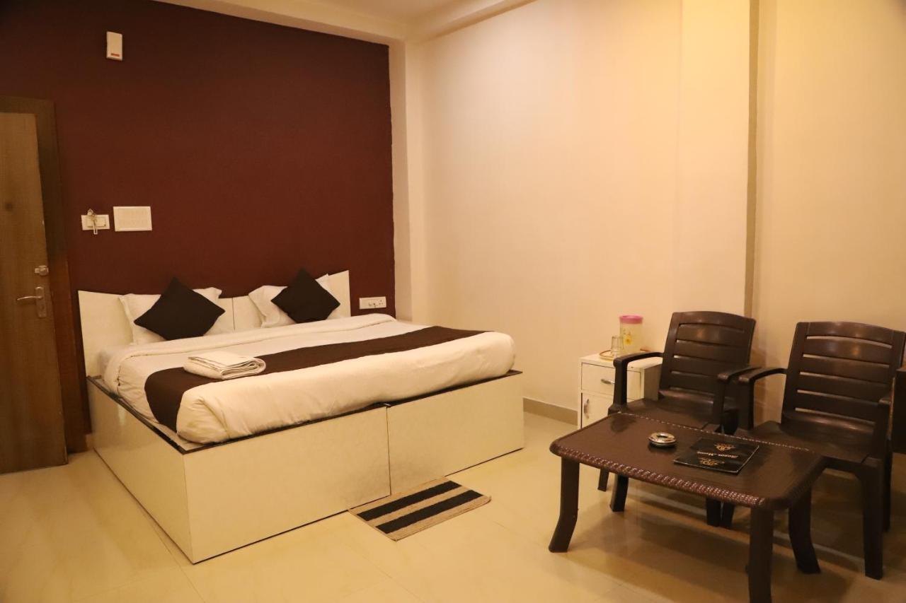 The Bagga Inn Jabalpur Exterior photo