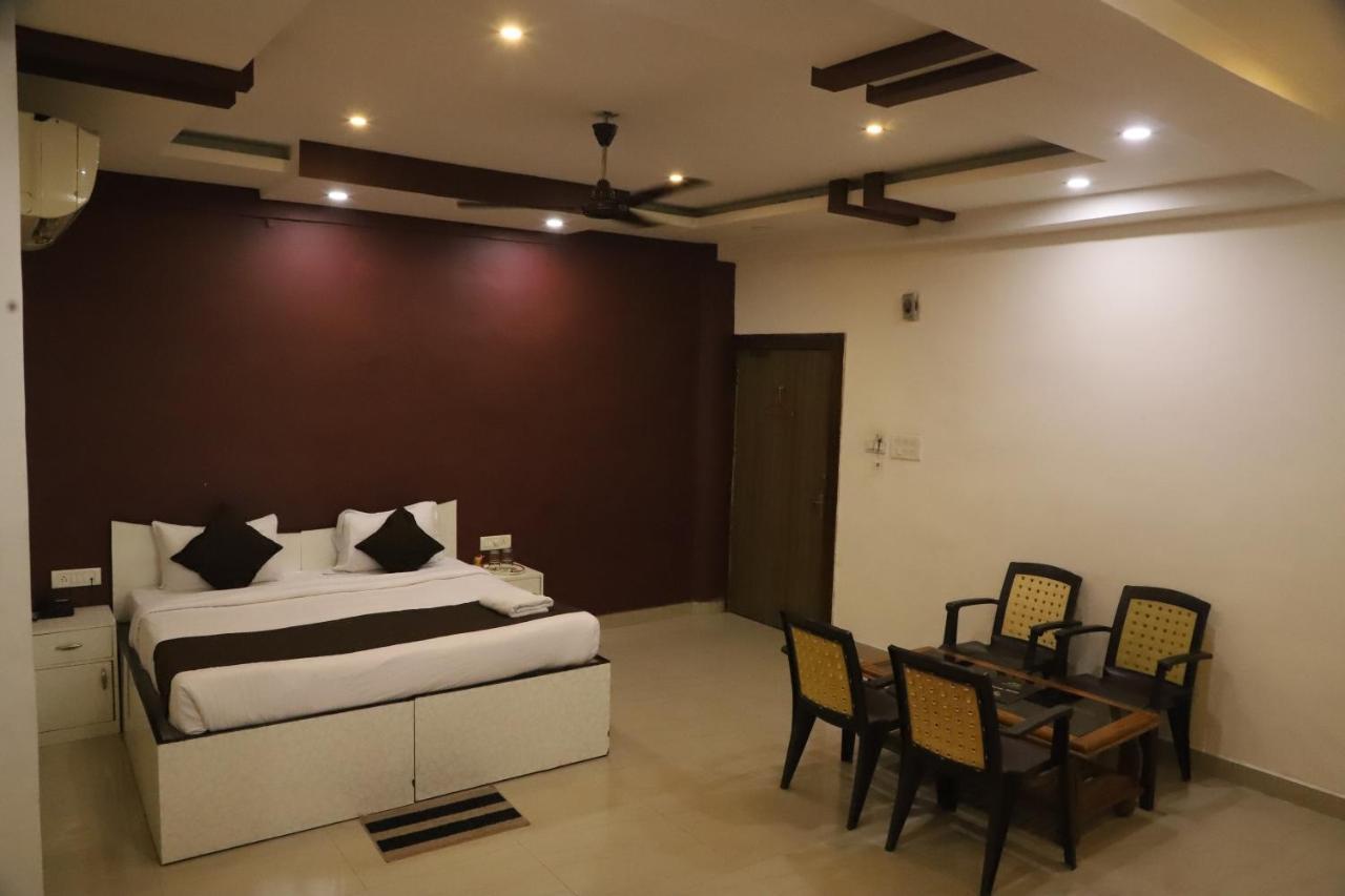 The Bagga Inn Jabalpur Exterior photo
